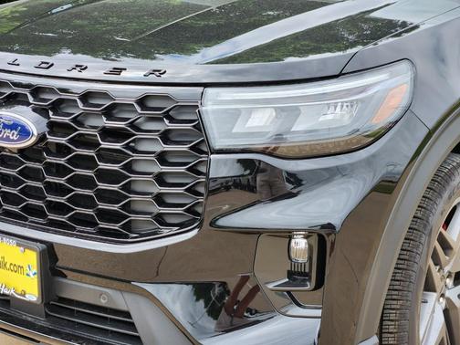 Agate Black Metallic 2026 Ford Explorer ST-Line