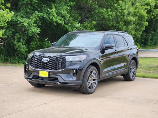 Agate Black Metallic 2026 Ford Explorer ST-Line