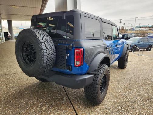 Blue Metallic 2025 Ford Bronco Big Bend