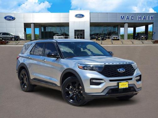 Silver Metallic 2024 Ford Explorer ST-Line