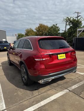 2019 Mercedes-Benz GLC 300 Base