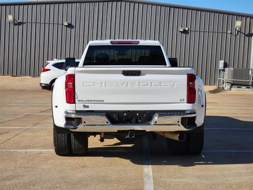 2024 Chevrolet Silverado 3500 LT