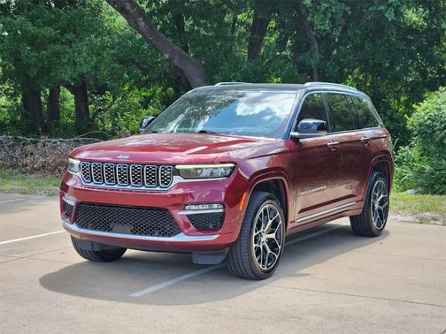 2023 Jeep Grand Cherokee Summit