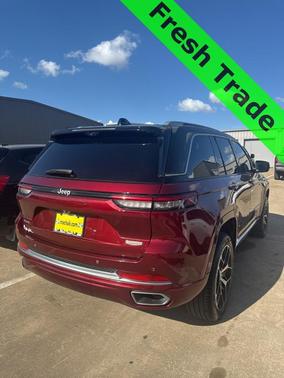 2023 Jeep Grand Cherokee Summit