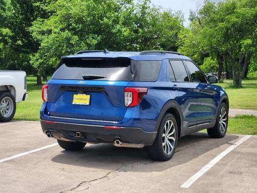 2022 Ford Explorer ST-Line