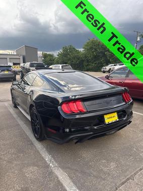 2020 Ford Mustang EcoBoost