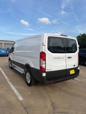 Oxford White 2023 Ford Transit-250 Base