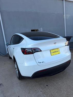 White 2023 Tesla Model Y Long Range