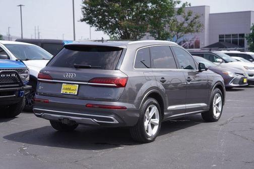 Samurai Gray Metallic 2021 Audi Q7 55 Premium