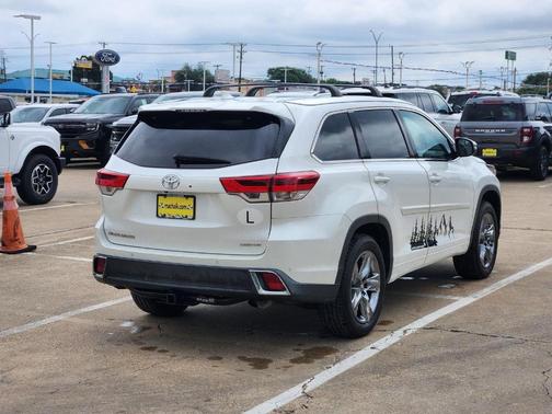 Blizzard Pearl 2019 Toyota Highlander Limited Platinum