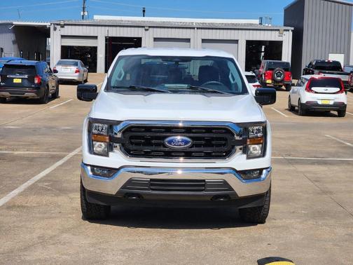Oxford White 2023 Ford F-150 XLT