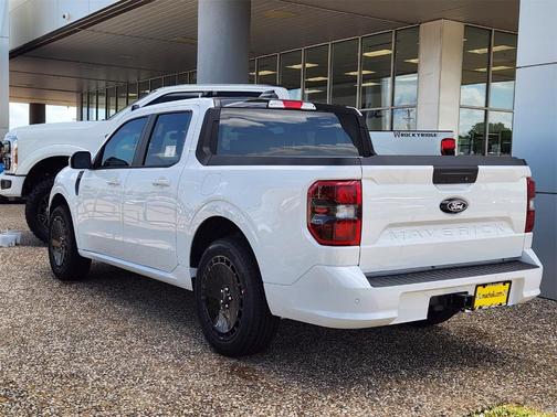 2025 Ford Maverick Lobo Standard