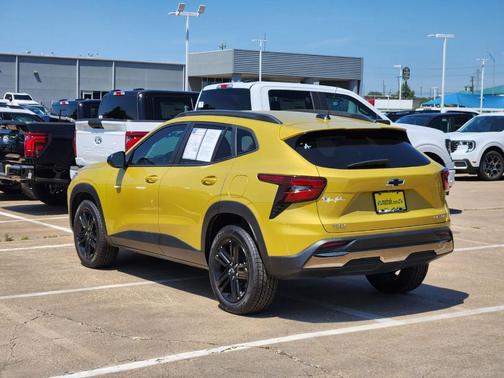 Nitro Yellow 2024 Chevrolet Trax ACTIV