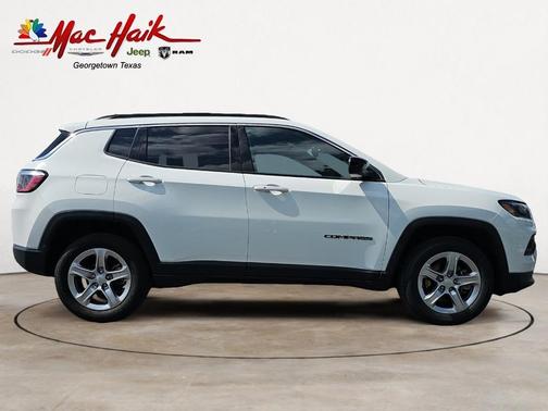 2023 Jeep Compass Latitude