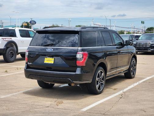Black 2020 Ford Expedition Limited