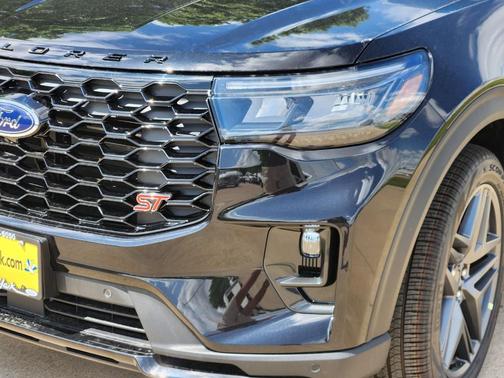 Agate Black Metallic 2026 Ford Explorer ST