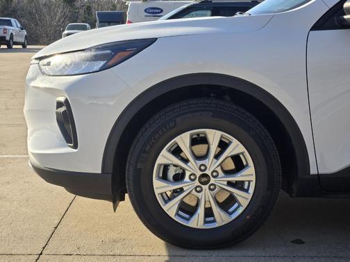Oxford White 2026 Ford Escape Active