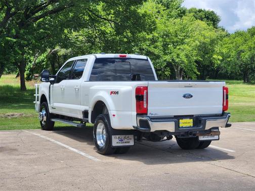 2024 Ford F-350 Lariat Super Duty