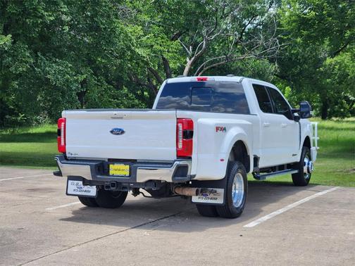 2024 Ford F-350 Lariat Super Duty