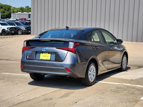 2019 Toyota Prius L