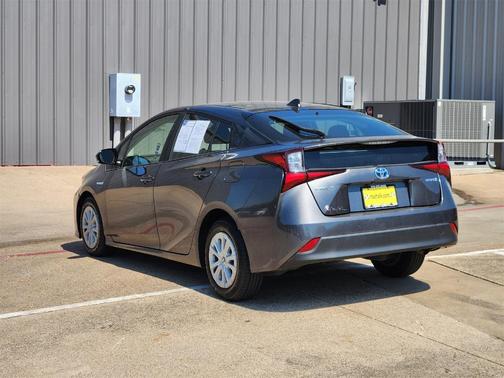 2019 Toyota Prius L