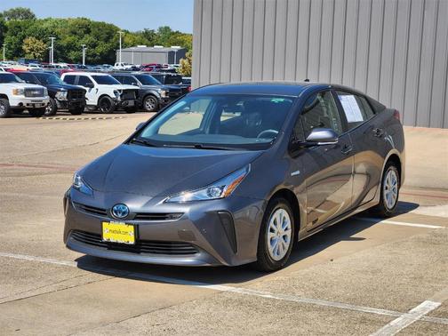 2019 Toyota Prius L