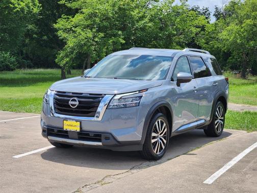 2023 Nissan Pathfinder Platinum