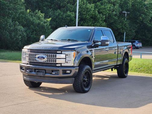 Magnetic 2019 Ford F-250 Platinum