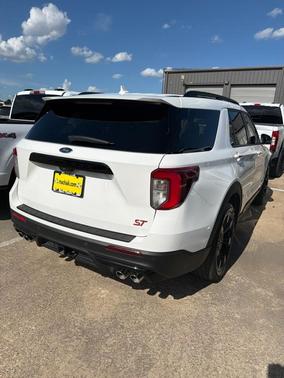 White Metallic 2023 Ford Explorer ST
