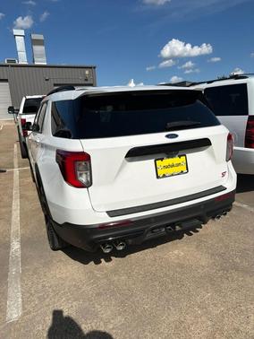 White Metallic 2023 Ford Explorer ST