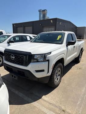 Glacier White 2024 Nissan Frontier S