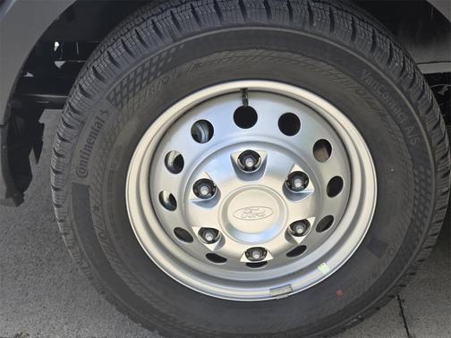 2025 Ford Transit-250 148 WB Medium Roof Cargo