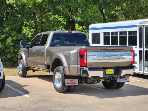 2023 Ford F-450 King Ranch