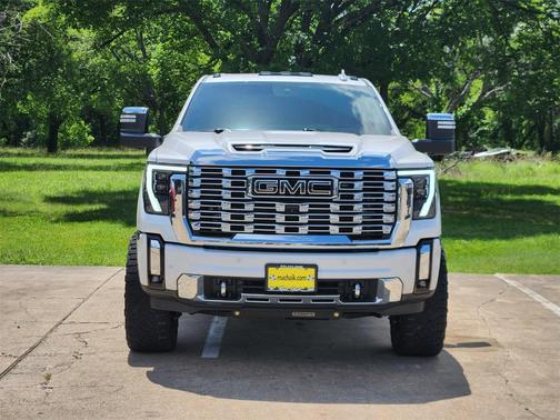 2024 GMC Sierra 2500 Denali