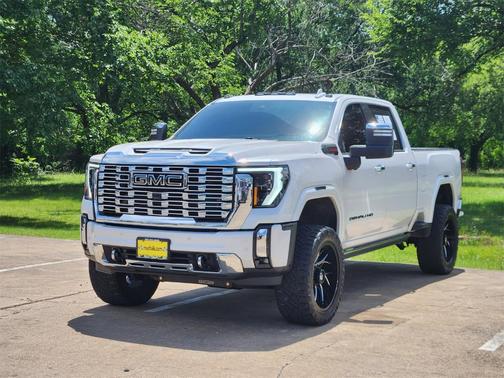 2024 GMC Sierra 2500 Denali