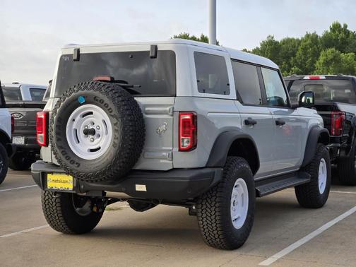 Avalanche Gray 2026 Ford Bronco Heritage Edition