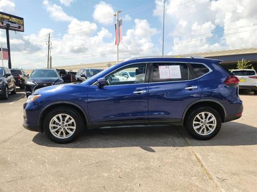 2020 Nissan Rogue SV