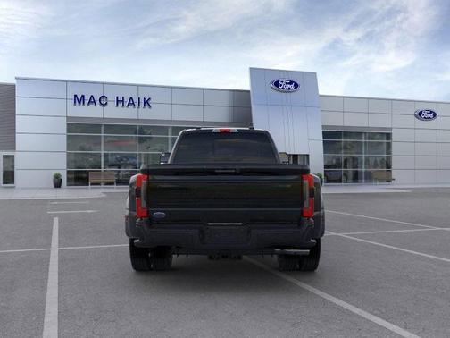 2025 Ford F-450 Platinum