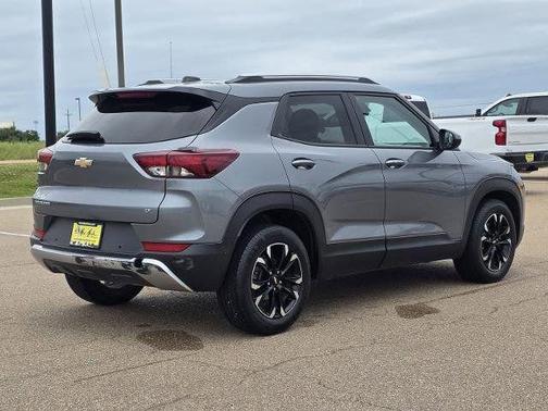Steel Metallic 2021 Chevrolet Trailblazer LT