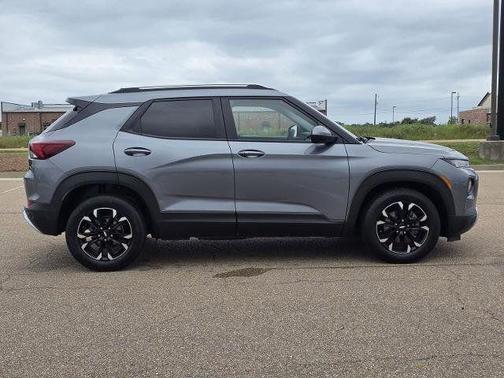 Steel Metallic 2021 Chevrolet Trailblazer LT