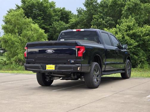 2025 Ford F-150 Lightning Flash