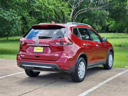 2020 Nissan Rogue SV