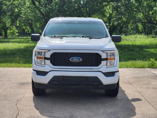 Oxford White 2022 Ford F-150 XL
