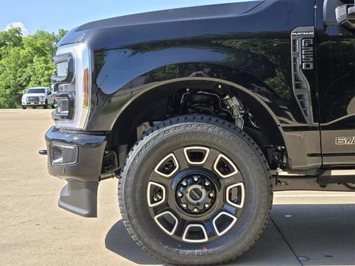 2025 Ford F-250 Platinum