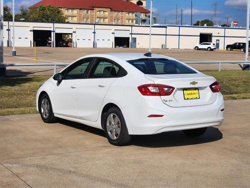 2017 Chevrolet Cruze LS