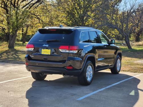 2020 Jeep Grand Cherokee Laredo E
