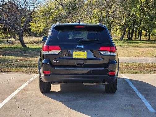 2020 Jeep Grand Cherokee Laredo E