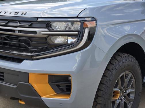 Glacier Gray Metallic 2026 Ford Expedition Tremor