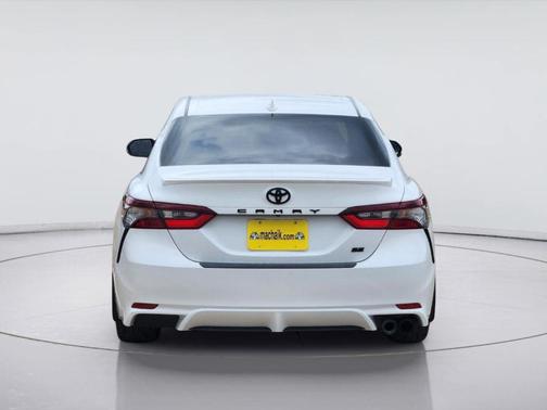 Ice 2024 Toyota Camry SE