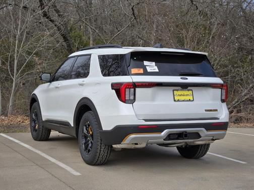 Star White 2026 Ford Explorer Tremor